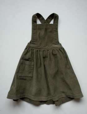 [THE SIMPLE FOLK] AW21_THE CORDUROY PINAFORE_OLIVE